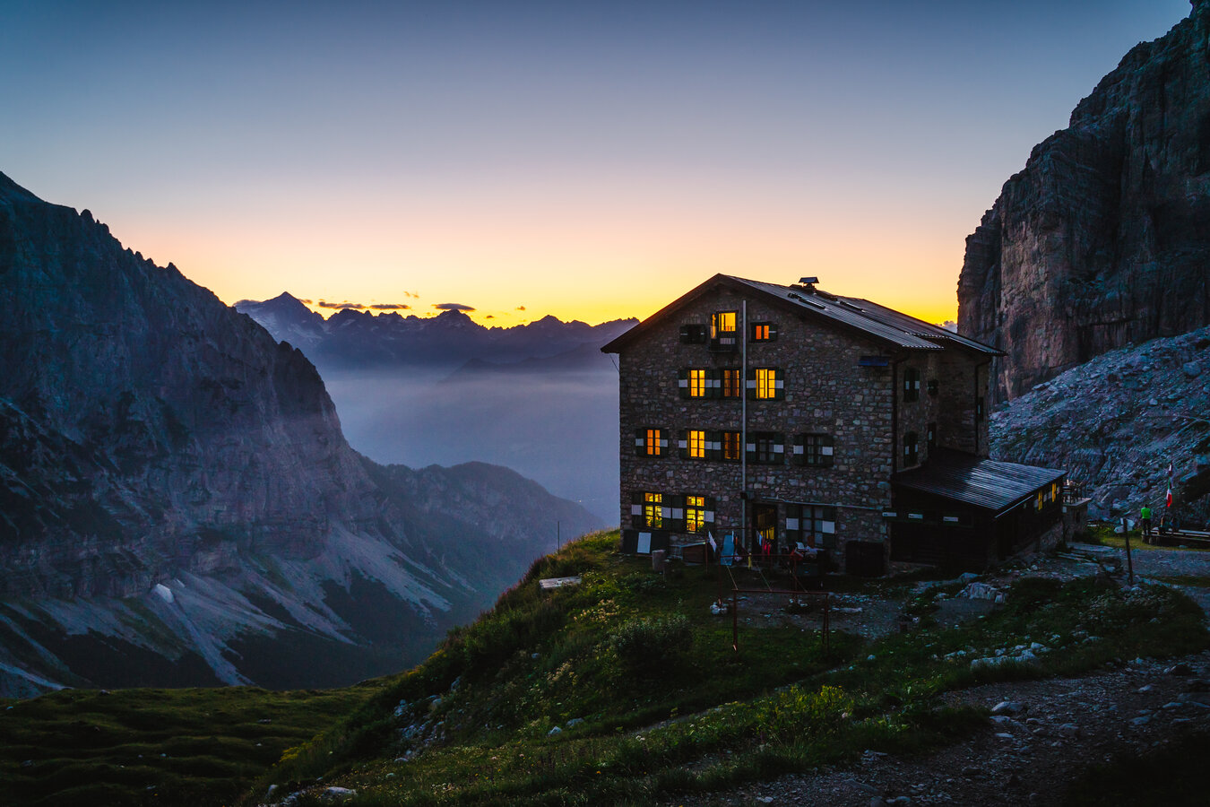 Rifugi Alpini Delle Dolomiti Di Brenta, Adamello Presanella E Carè Alto