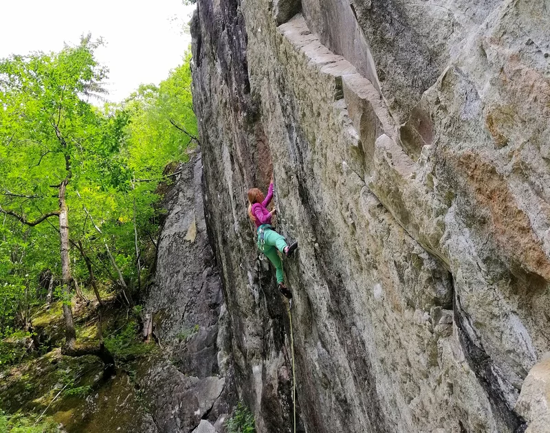 CLIMBING Falesie M. Turri Nardis