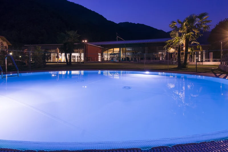Piscina Condino Piscina Esterna Riscaldata