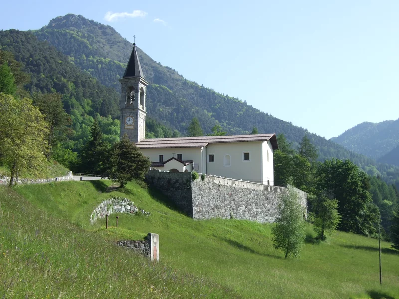 Chiesa  Montagne (4)