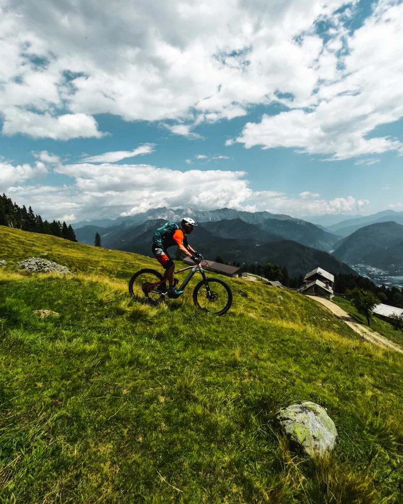 Giandomenico Ferrari Accompagnatore Di Media Montagna E Guida MTB