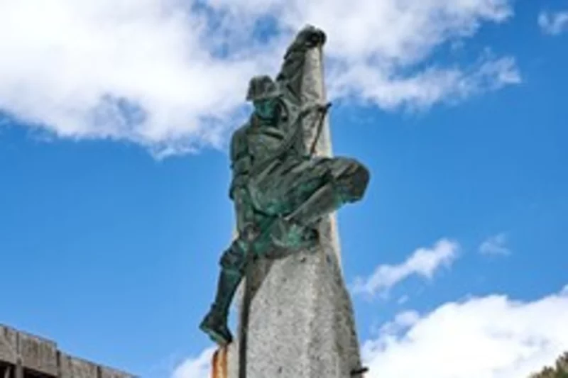 Monumento Alle Guide Alpine