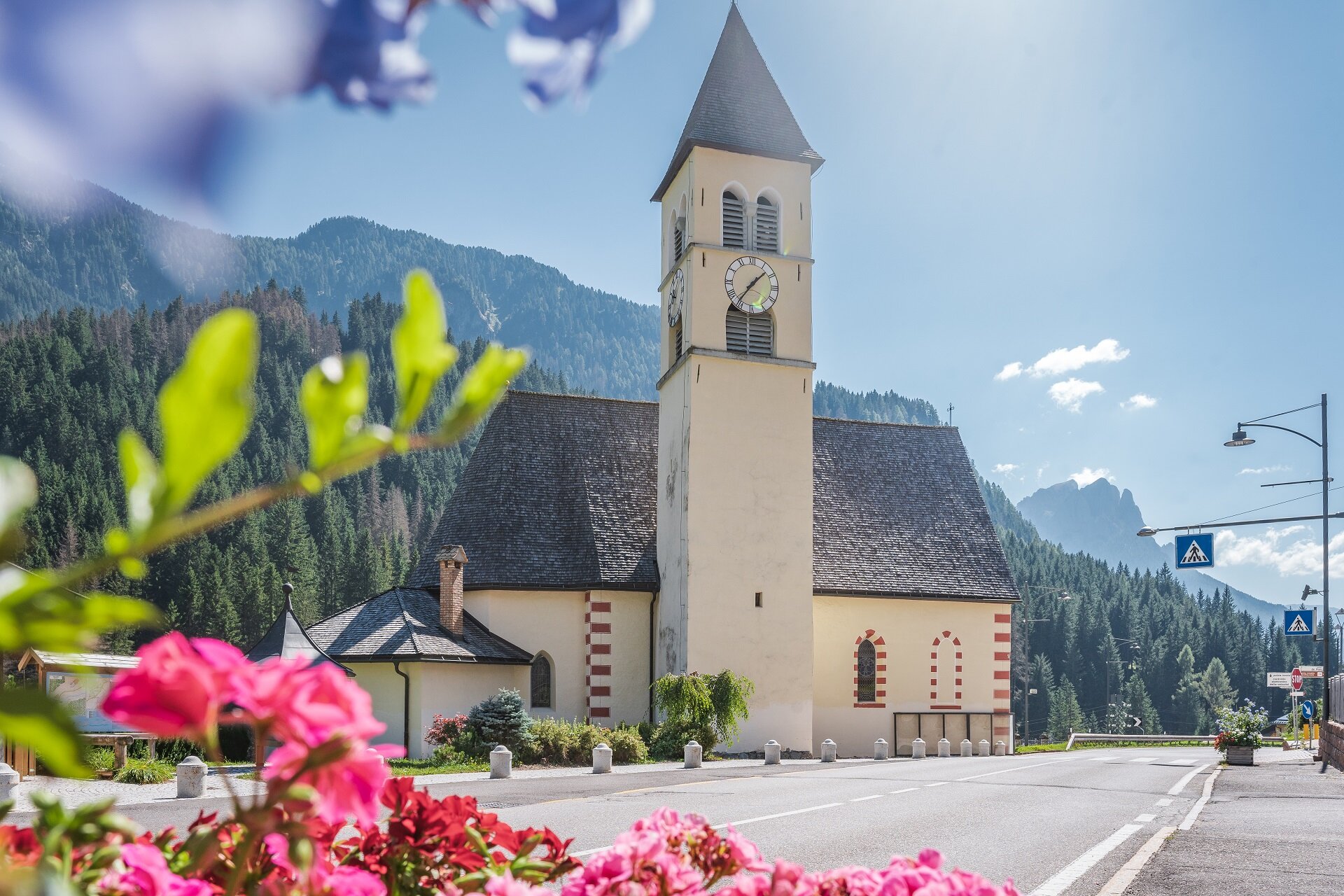 Chiesa Parrocchiale di S. Maria Maddalena a Mazzin, in Val di Fassa | © Patricia Ramirez - Archivio Immagini ApT Val di Fassa