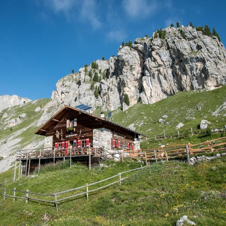 Rifugio Vallaccia - Loc. Gardeccia in Monzoni