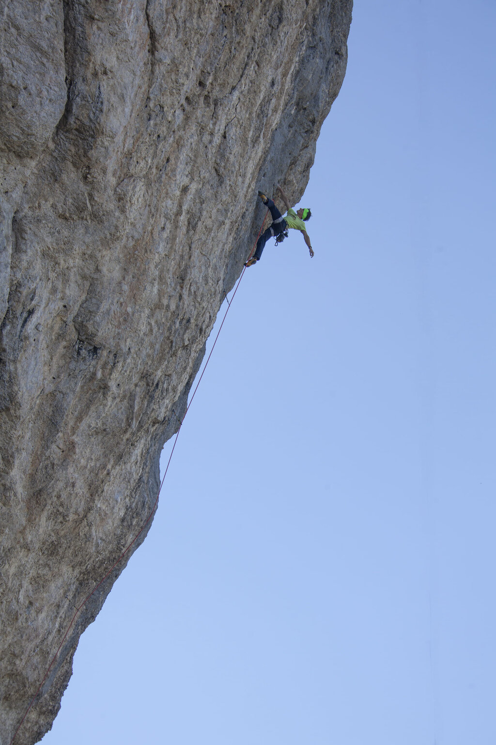 Alessandro Zeni Su Cani Morti 8b Dolomiti Foto Manricedellagnola Karpos (4)