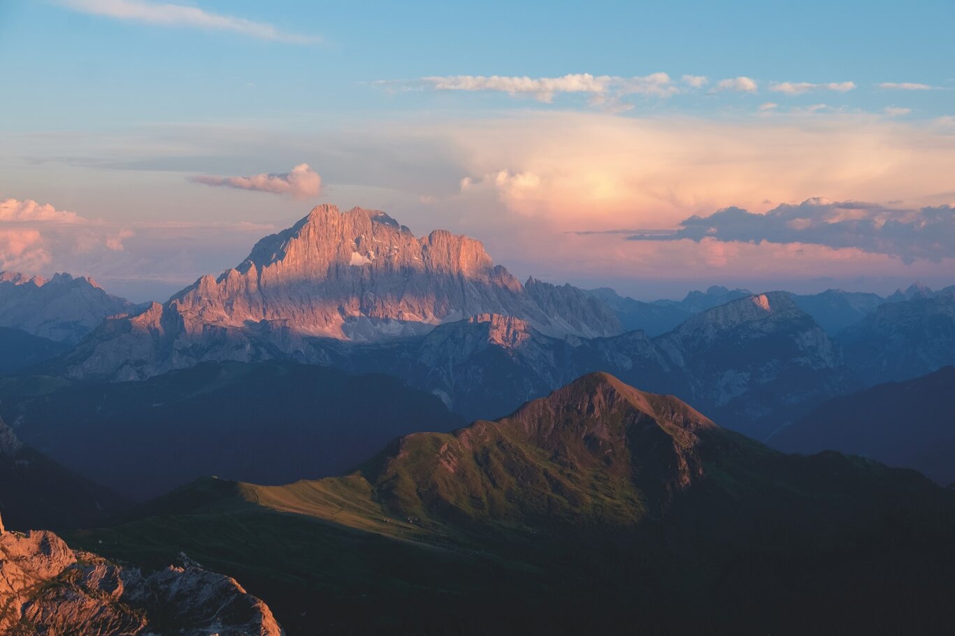 Dino Buzzati E Le Sue Montagne