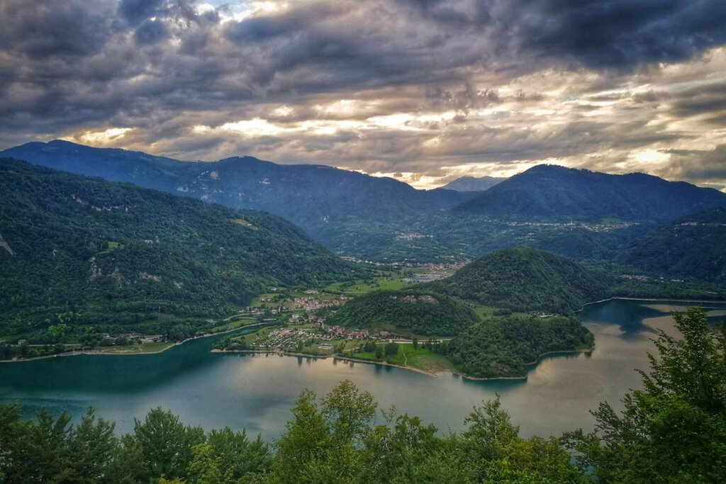 Lago_del_Corlo